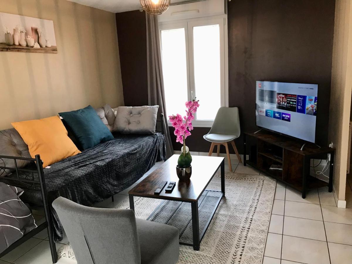 Agreable Maison Proche Gare Avec Parking Gratuit Le Mans Exterior photo