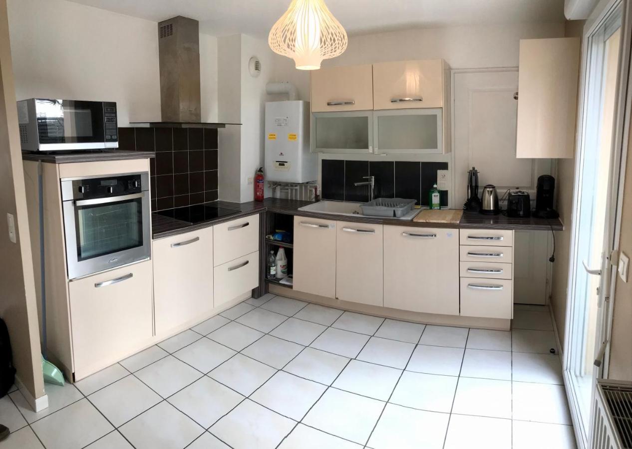 Agreable Maison Proche Gare Avec Parking Gratuit Le Mans Exterior photo